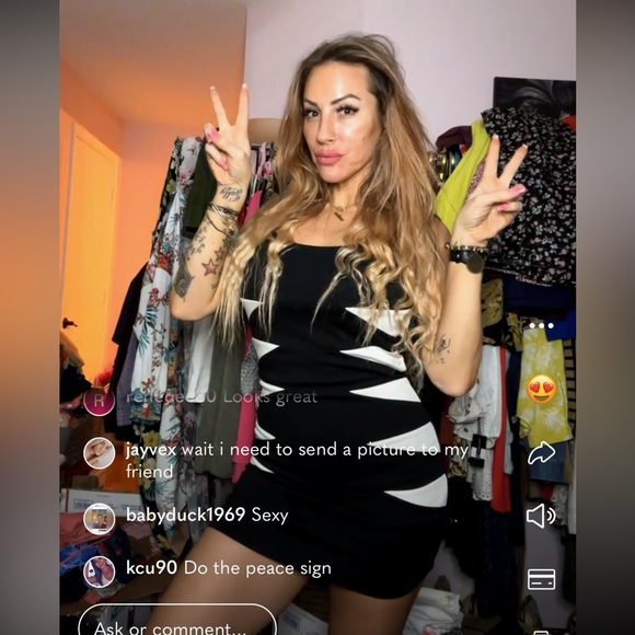 BACK UP 💙 LIVE NOTIFICATIONS 📢 FLYER 🩷👱🏻♀️ - Picture 11 of 16